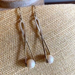 Silpada Textured Sterling Silver "Diver Pearl" Twisted Earrings W2285